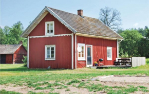 2 Bedroom Beautiful Home In Linneryd